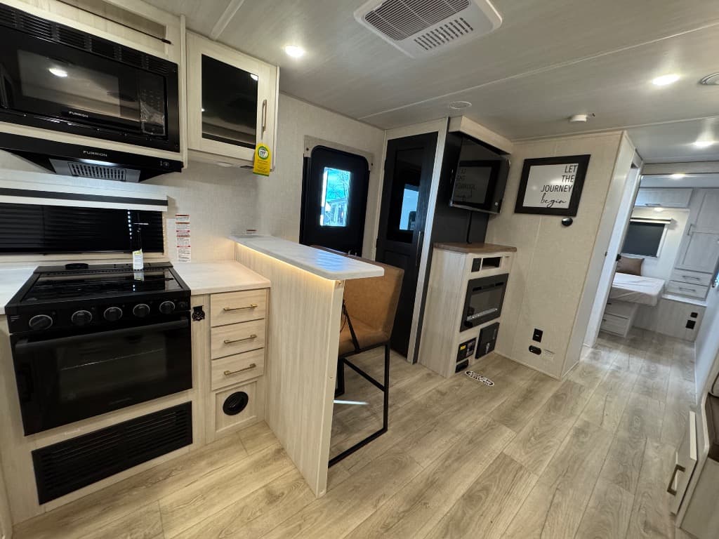 2025 Forest River 2025 Forest River Surveyor Legend - thumbnail 8