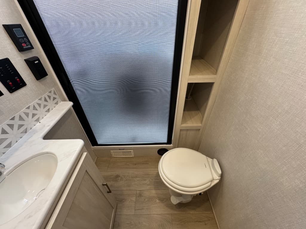 2025 Forest River 2025 Forest River Surveyor Legend - thumbnail 21