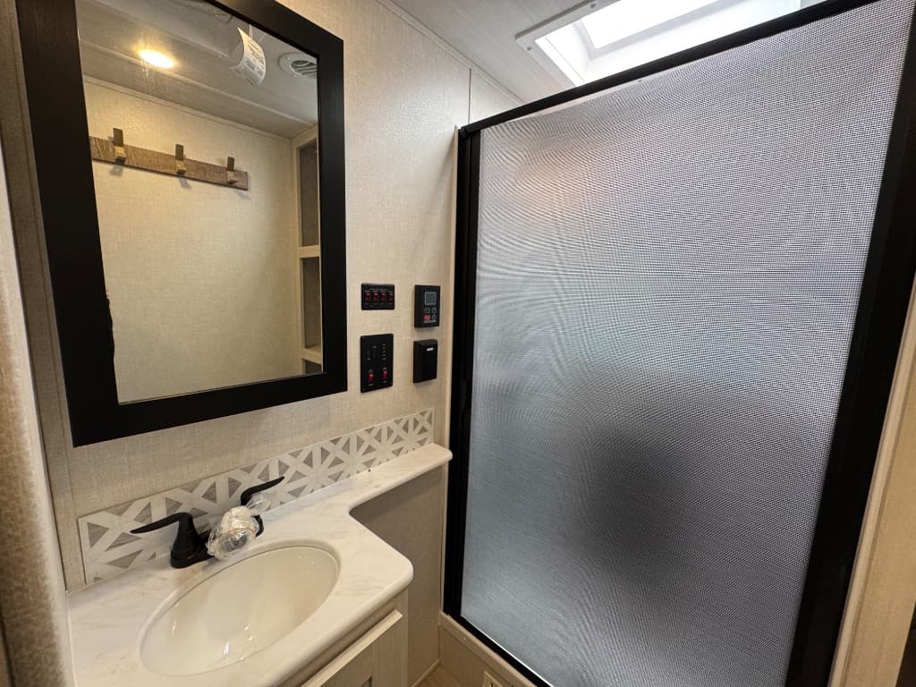 2025 Forest River 2025 Forest River Surveyor Legend - thumbnail 22