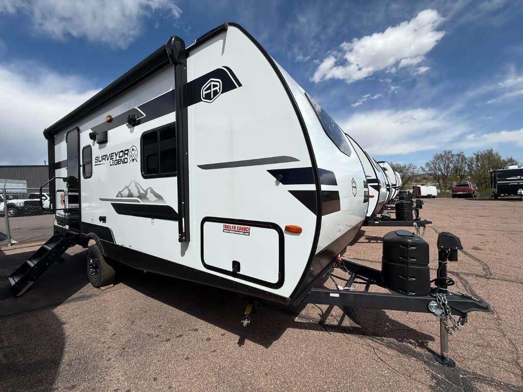 2025 Forest River 2025 Forest River Surveyor - thumbnail 3