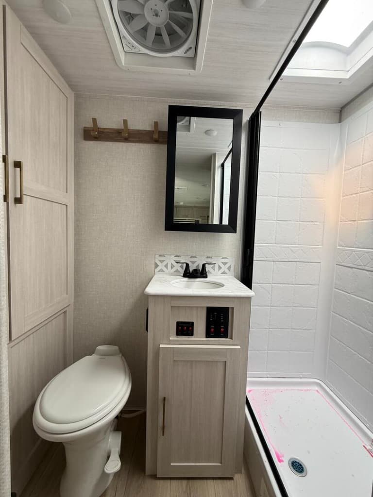 2025 Forest River 2025 Forest River Surveyor - thumbnail 15