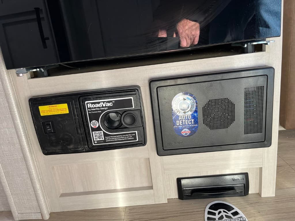 2025 Forest River 2025 Forest River Surveyor Legend - thumbnail 19