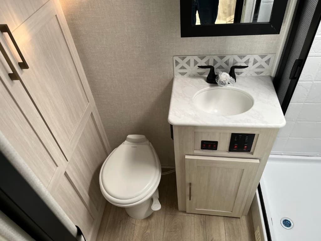 2025 Forest River 2025 Forest River Surveyor Legend - thumbnail 20