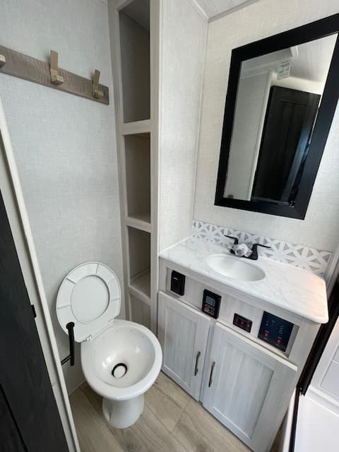 2025 Forest River 2025 Forest River Surveyor Legend - thumbnail 8