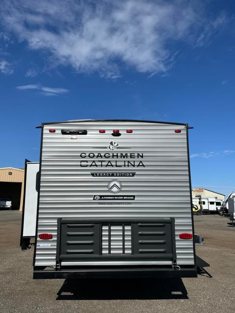2025 Coachmen 2025 Coachmen Catalina Legacy Edition - thumbnail 5