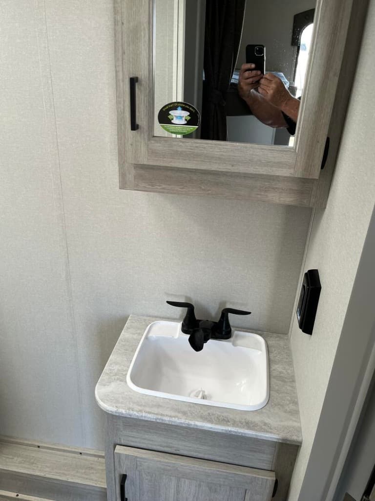 2025 Coachmen 2025 Coachmen Catalina Legacy Edition - thumbnail 14