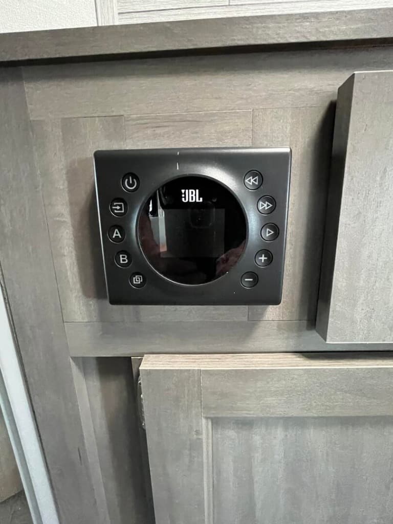 2025 Coachmen 2025 Coachmen Catalina Legacy Edition - thumbnail 24