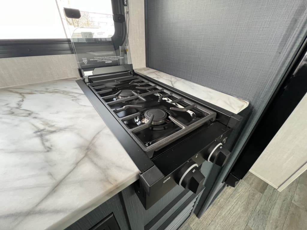 2025 Coachmen 2025 Coachmen Apex X Series - thumbnail 12