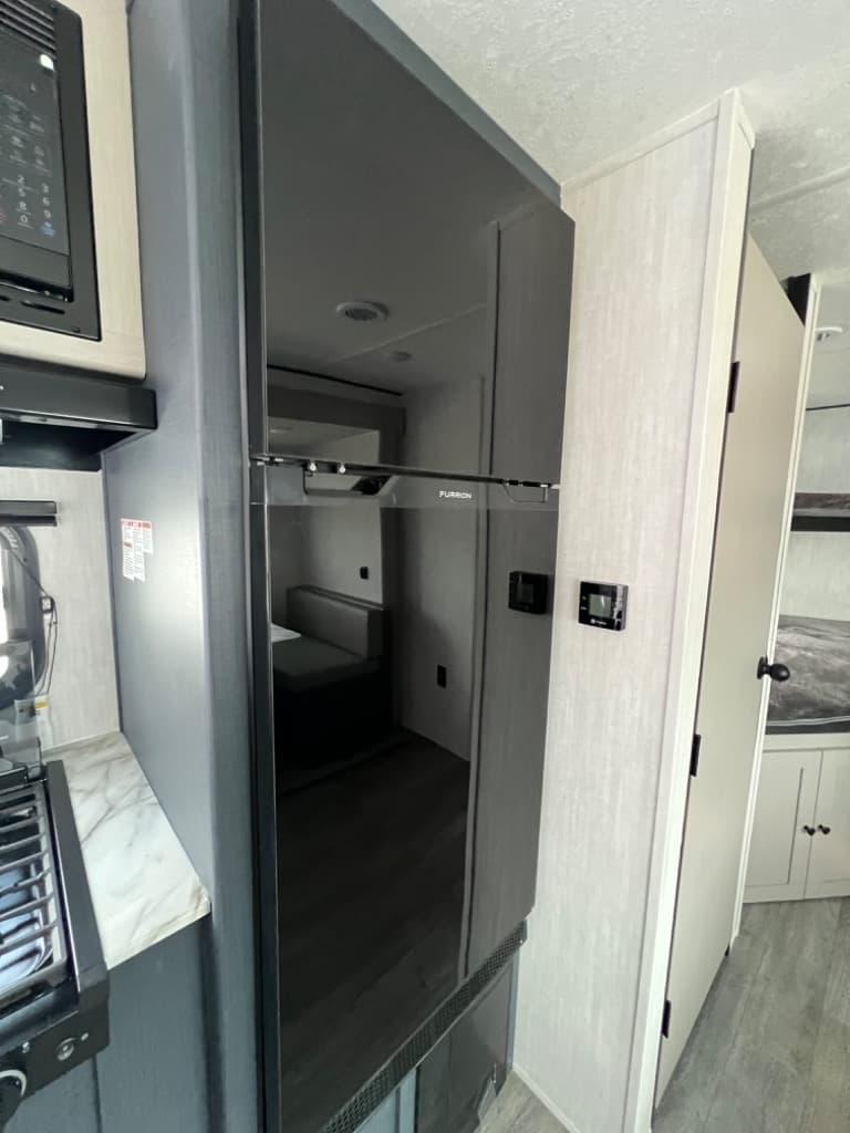 2025 Coachmen 2025 Coachmen Apex X Series - thumbnail 15