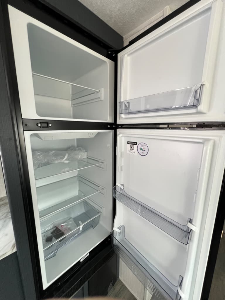 2025 Coachmen 2025 Coachmen Apex X Series - thumbnail 16