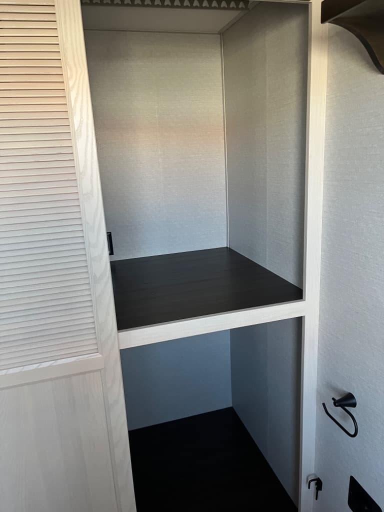 2025 Forest River 2025 Forest River Cedar Creek Cottage - thumbnail 23