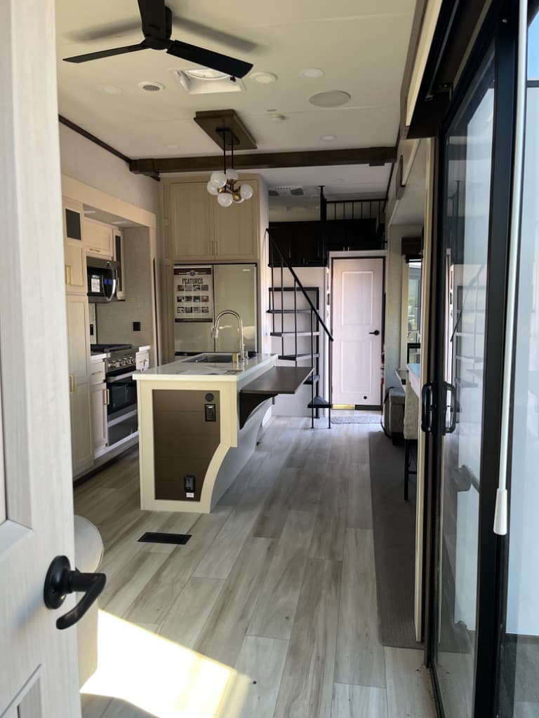 2025 Forest River 2025 Forest River Cedar Creek Cottage - thumbnail 26