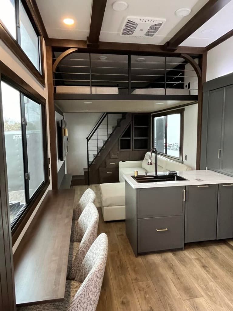 2025 Forest River 2025 Forest River Cedar Creek Destination - thumbnail 8