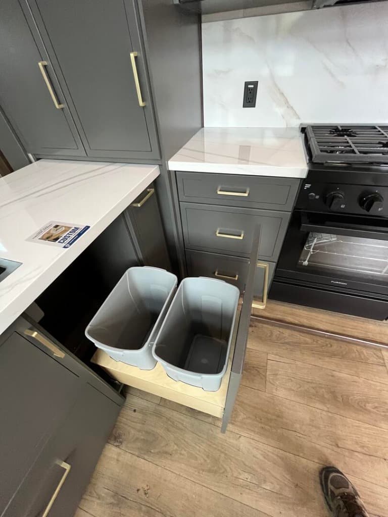 2025 Forest River 2025 Forest River Cedar Creek Destination - thumbnail 14