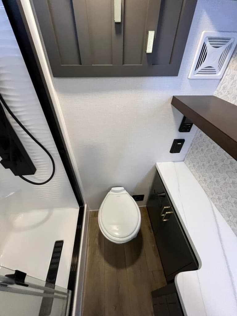 2025 Forest River 2025 Forest River Cedar Creek Destination - thumbnail 27