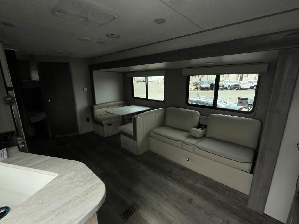 2025 Forest River 2025 Forest River Catalina - thumbnail 10