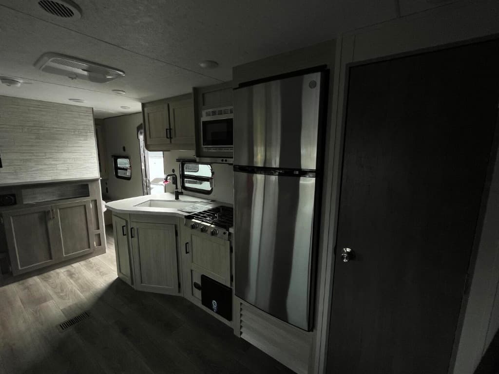 2025 Forest River 2025 Forest River Catalina - thumbnail 11