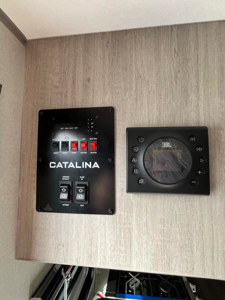 2025 Coachmen 2025 Coachmen Catalina Summit Series 7 - thumbnail 12