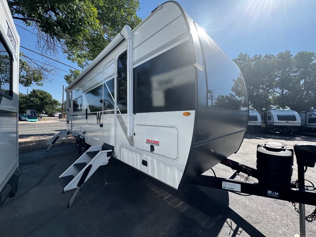 2026 Winnebago Thrive 24RKS