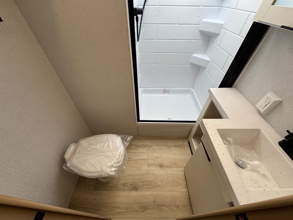 2026 Winnebago 2026 Winnebago Thrive - thumbnail 14