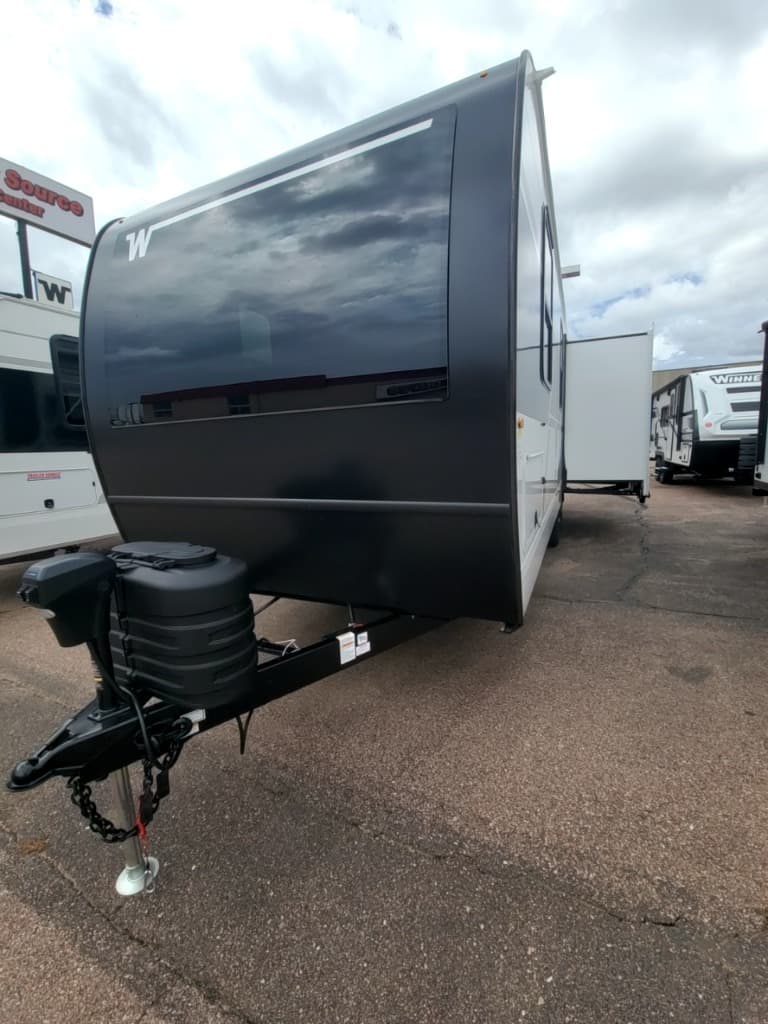 2026 Winnebago 2026 Winnebago Thrive - thumbnail 6