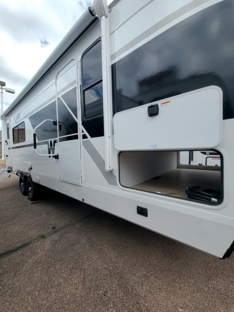 2026 Winnebago 2026 Winnebago Thrive - thumbnail 8