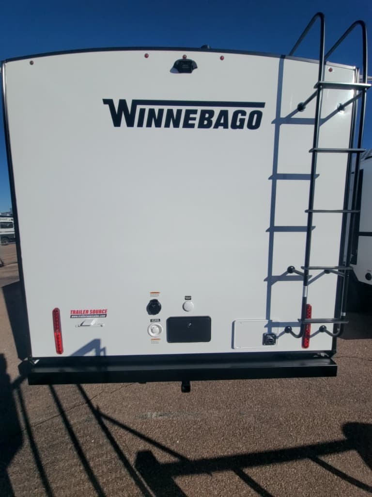 2026 Winnebago 2026 Winnebago Thrive - thumbnail 9
