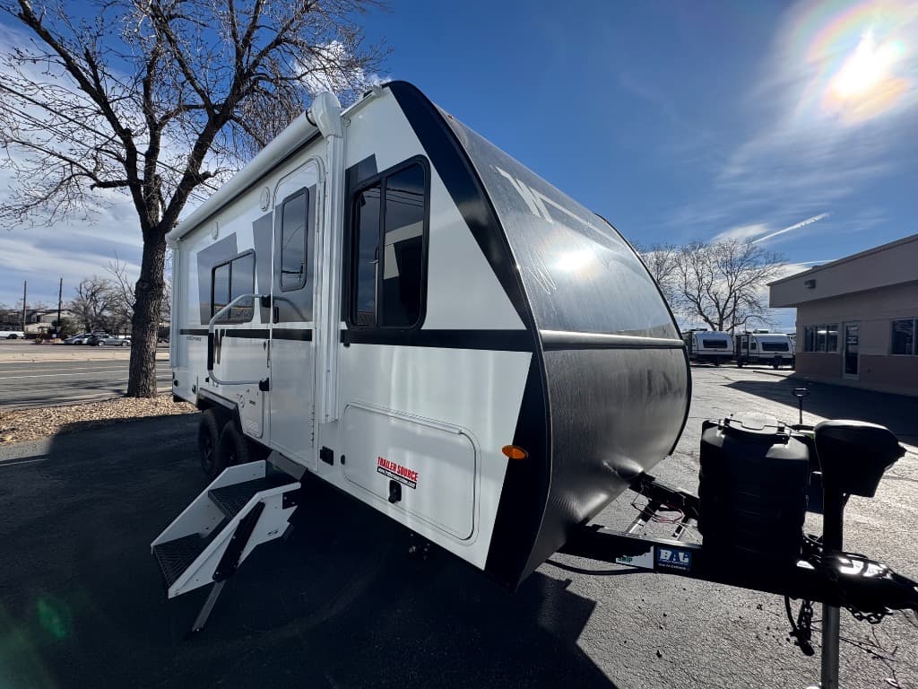 2026 Winnebago Micro Minnie 2100BH