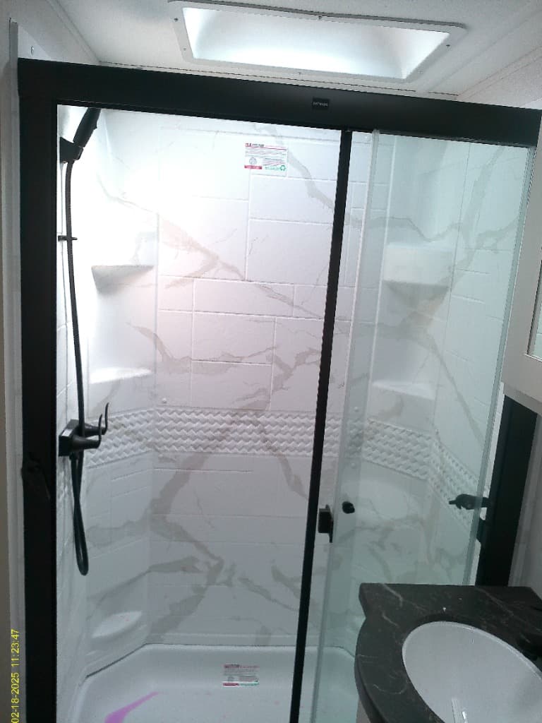 2026 EAST TO WEST 2026 EAST TO WEST Blackthorn - thumbnail 13