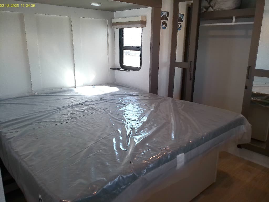 2026 EAST TO WEST 2026 EAST TO WEST Blackthorn - thumbnail 16