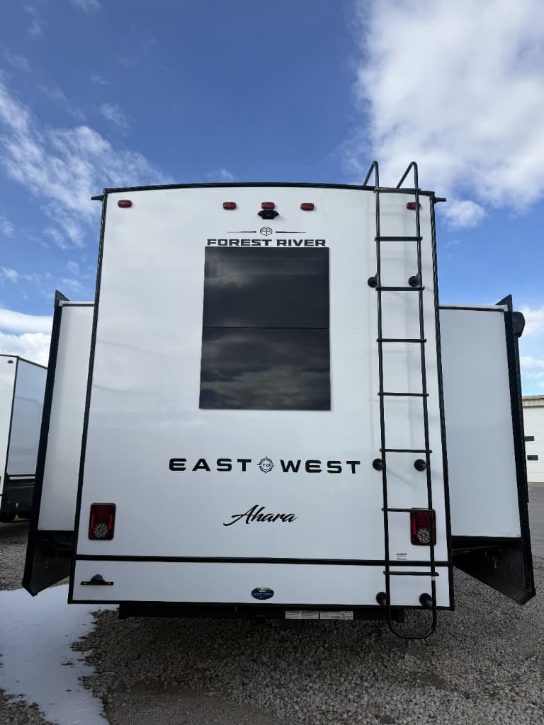 2026 East To West 2026 East To West Ahara - thumbnail 4