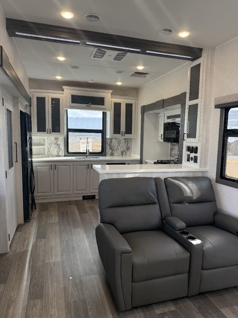 2026 East To West 2026 East To West Ahara - thumbnail 7