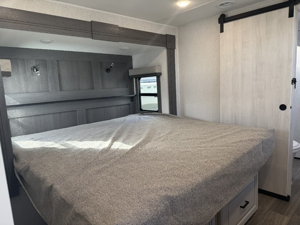 2026 East To West 2026 East To West Ahara - thumbnail 14