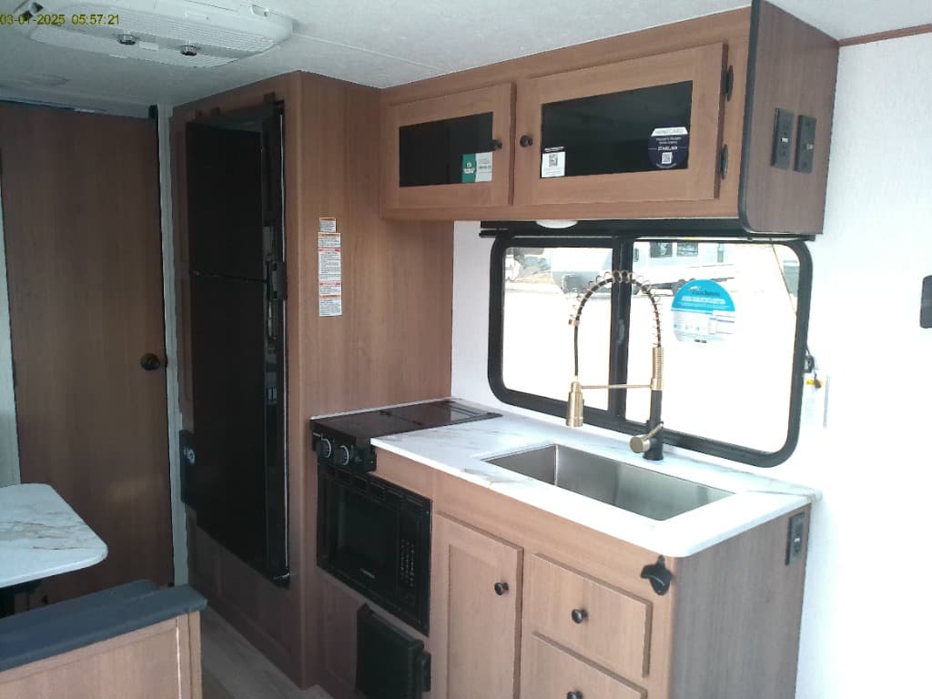 2026 Coachmen 2026 Coachmen Apex Nano - thumbnail 6