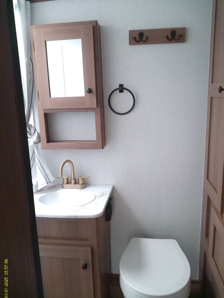 2026 Coachmen 2026 Coachmen Apex Nano - thumbnail 9