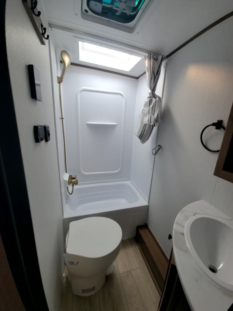 2026 Coachmen 2026 Coachmen Apex  Nano - thumbnail 30