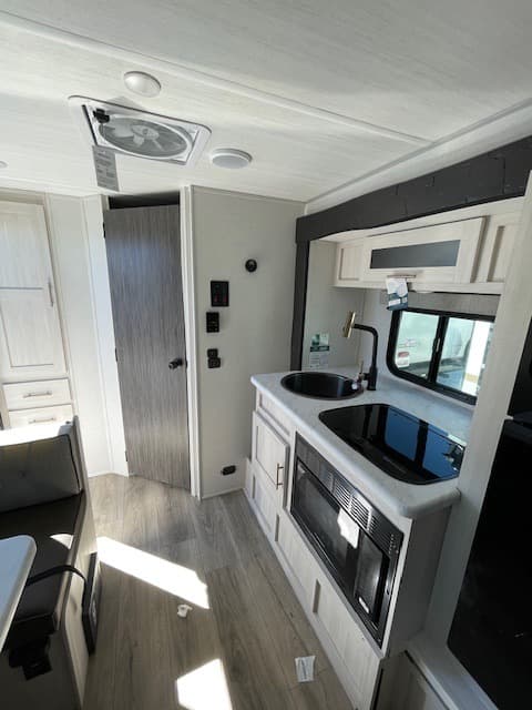 2026 Forest River 2026 Forest River R-Pod - thumbnail 6