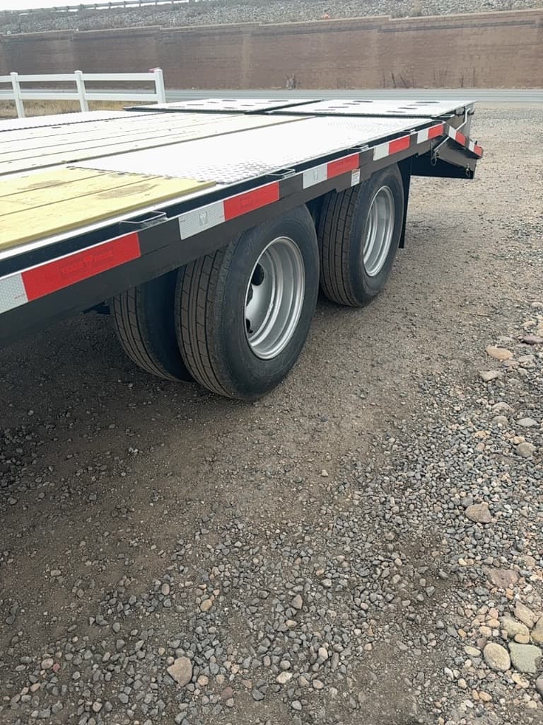 2026 Texas Pride Trailers 2026 Texas Pride Trailers 25' Dually Flatbed - thumbnail 8