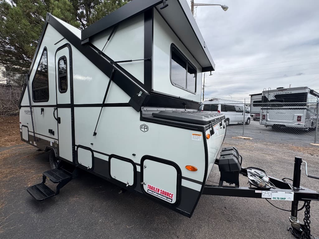 2026 Rockwood Hard Side High Wall Series A213HS