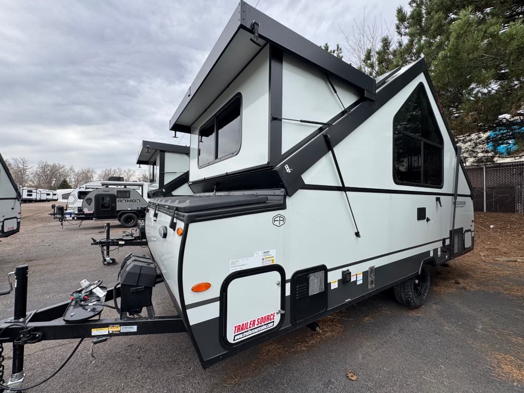 2026 Rockwood 2026 Rockwood Hard Side High Wall Series - thumbnail 3