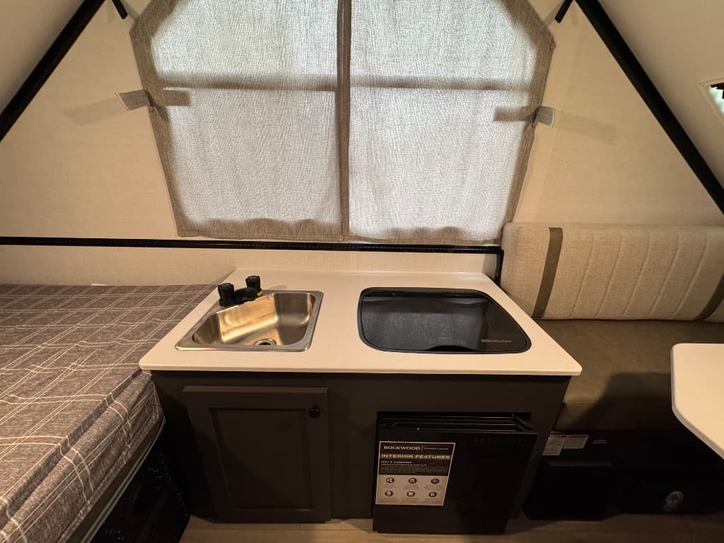 2026 Forest River Rockwood 2026 Forest River Rockwood Hard Side Series - thumbnail 7