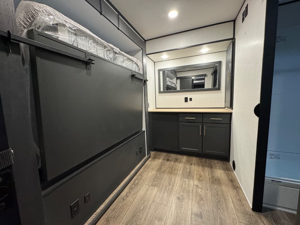 2026 Forest River 2026 Forest River Xlr Boost X Toy Hauler - thumbnail 17