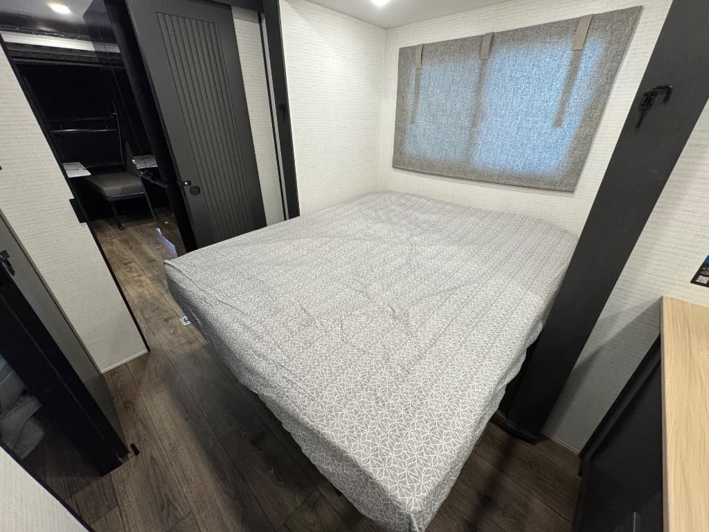 2026 Forest River 2026 Forest River Xlr Boost X Toy Hauler - thumbnail 19