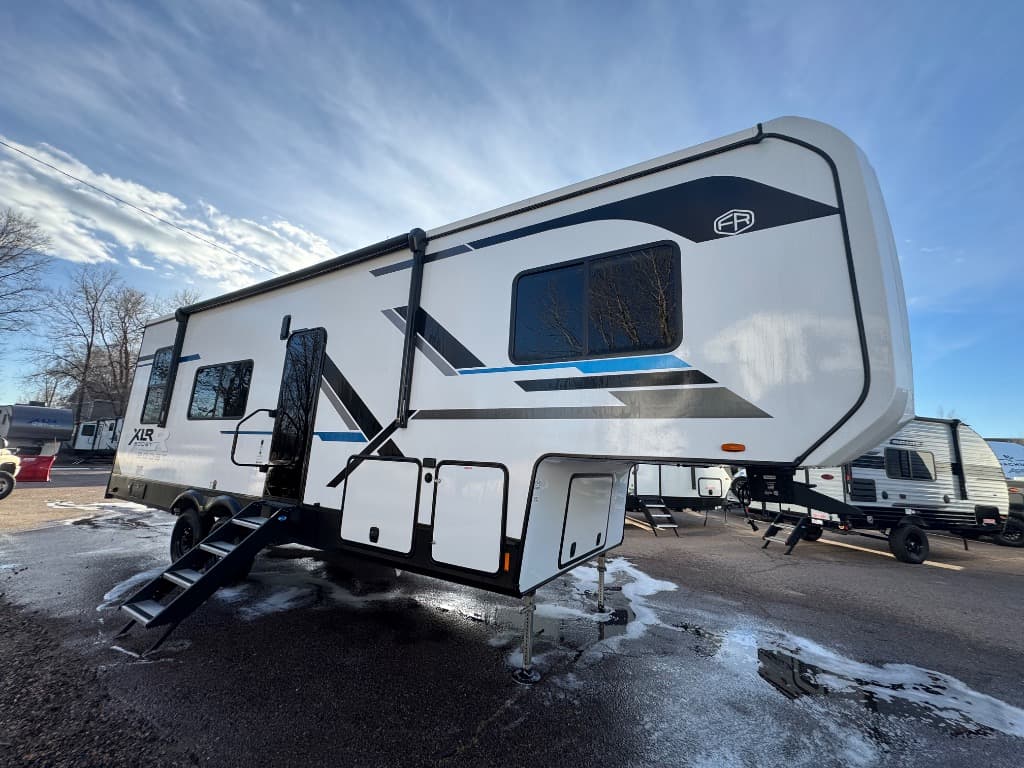 2026 Forest River Xlr Boost Toy Hauler 286B