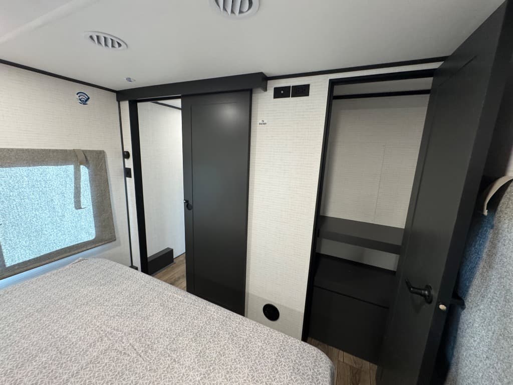 2026 Forest River 2026 Forest River Xlr Boost Toy Hauler - thumbnail 23