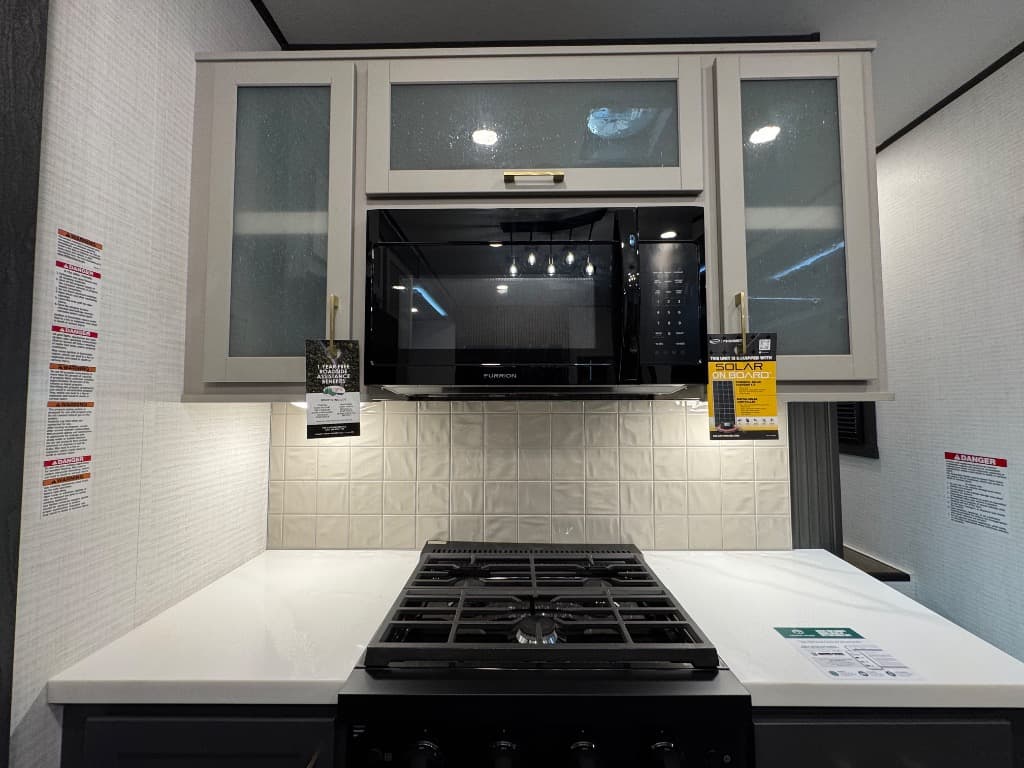 2026 Forest River 2026 Forest River Xlr Nitro Toy Hauler - thumbnail 9