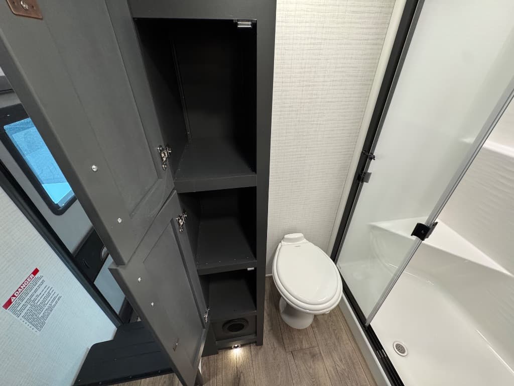 2026 Forest River 2026 Forest River Xlr Nitro Toy Hauler - thumbnail 29