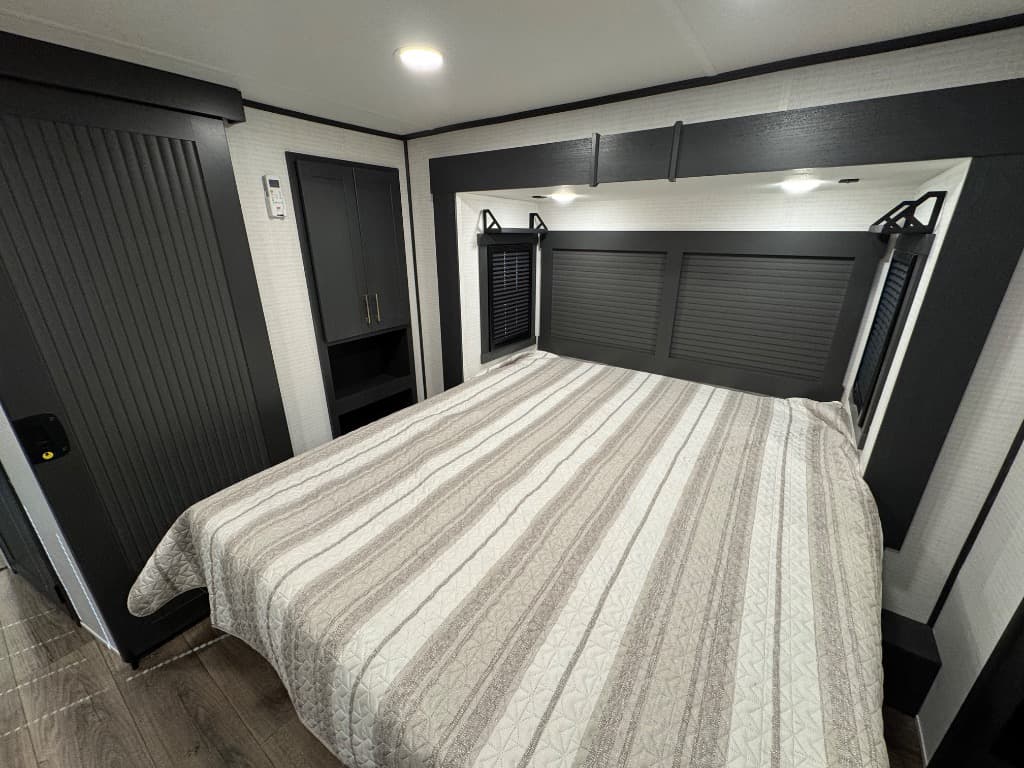 2026 Forest River 2026 Forest River Xlr Nitro Toy Hauler - thumbnail 31