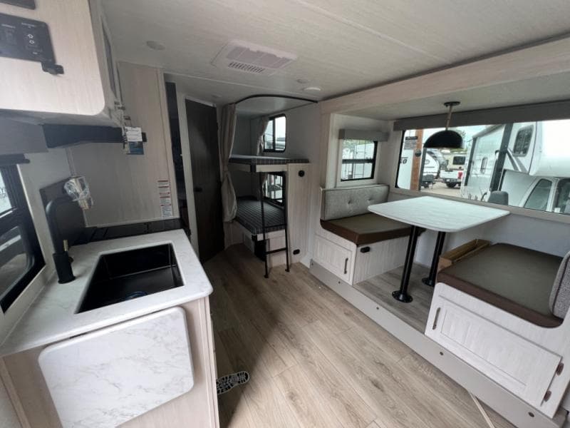 2026 Forest River 2026 Forest River Surveyor Legend - thumbnail 6