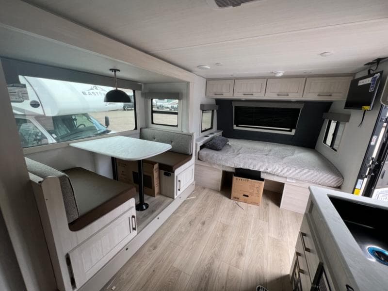 2026 Forest River 2026 Forest River Surveyor Legend - thumbnail 8